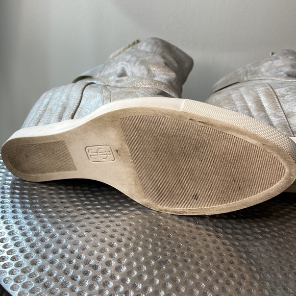 Jennifer Lopez wedges - Picture 5 of 14